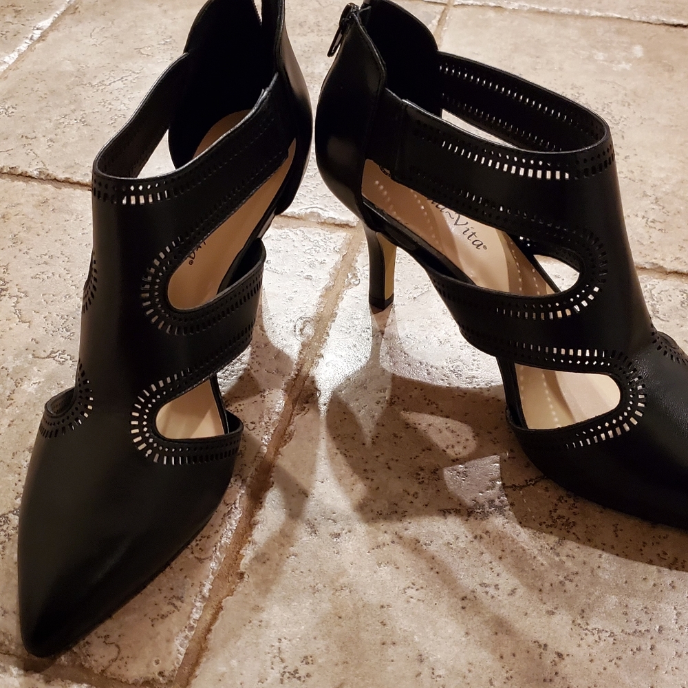 Bella Vita black leather Hope shoes. Size 11W